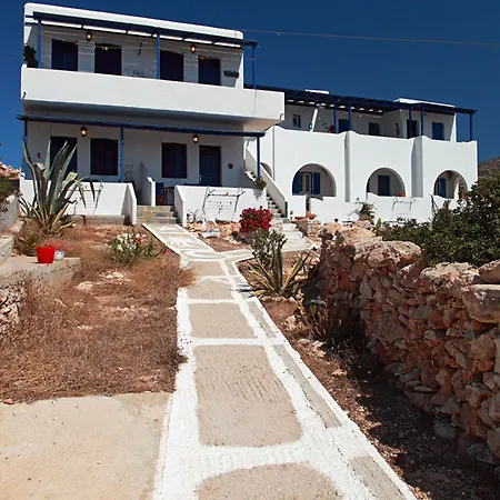 Donoussa Rooms