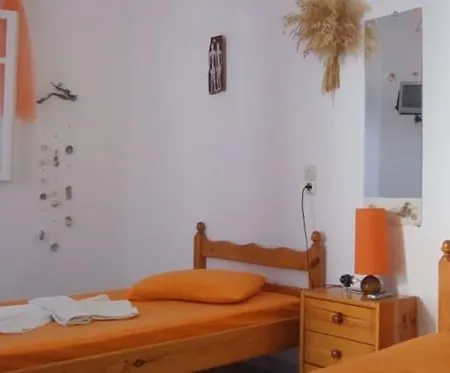 Donoussa Rooms
