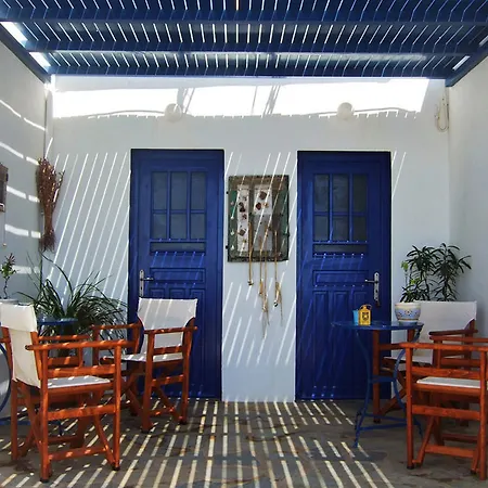 Donoussa Rooms 3*